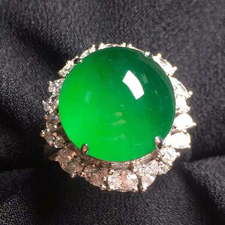 陽綠戒指 Sun-Green Ring